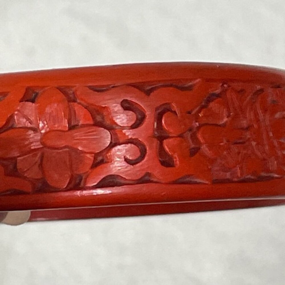 Chinese cinnabar bangle bracelet. - Picture 3 of 7